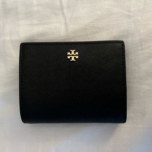 Tory Burch Robinson Foldable Medium Wallet
